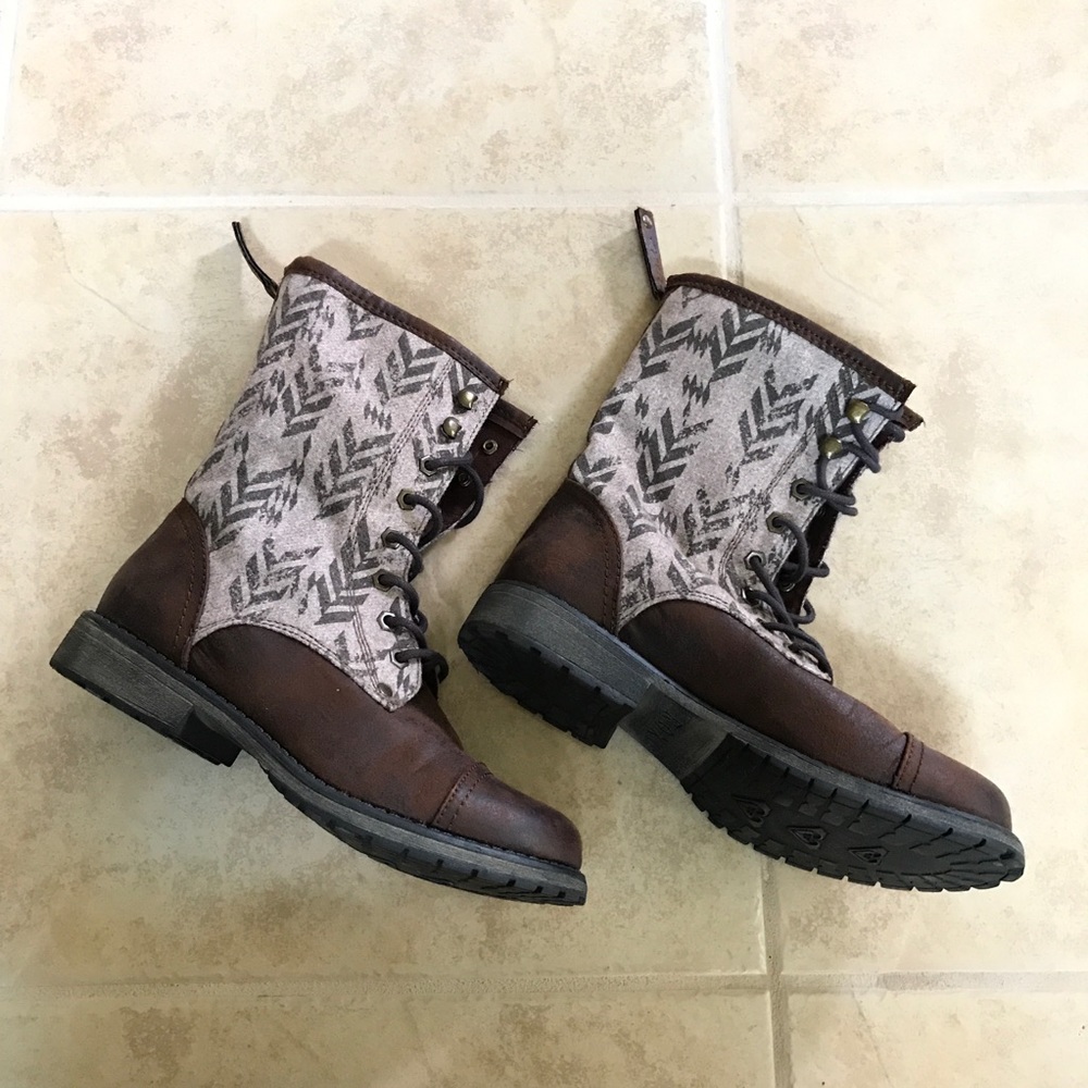 💥SALE💥 Roxy Concord Combat Boots